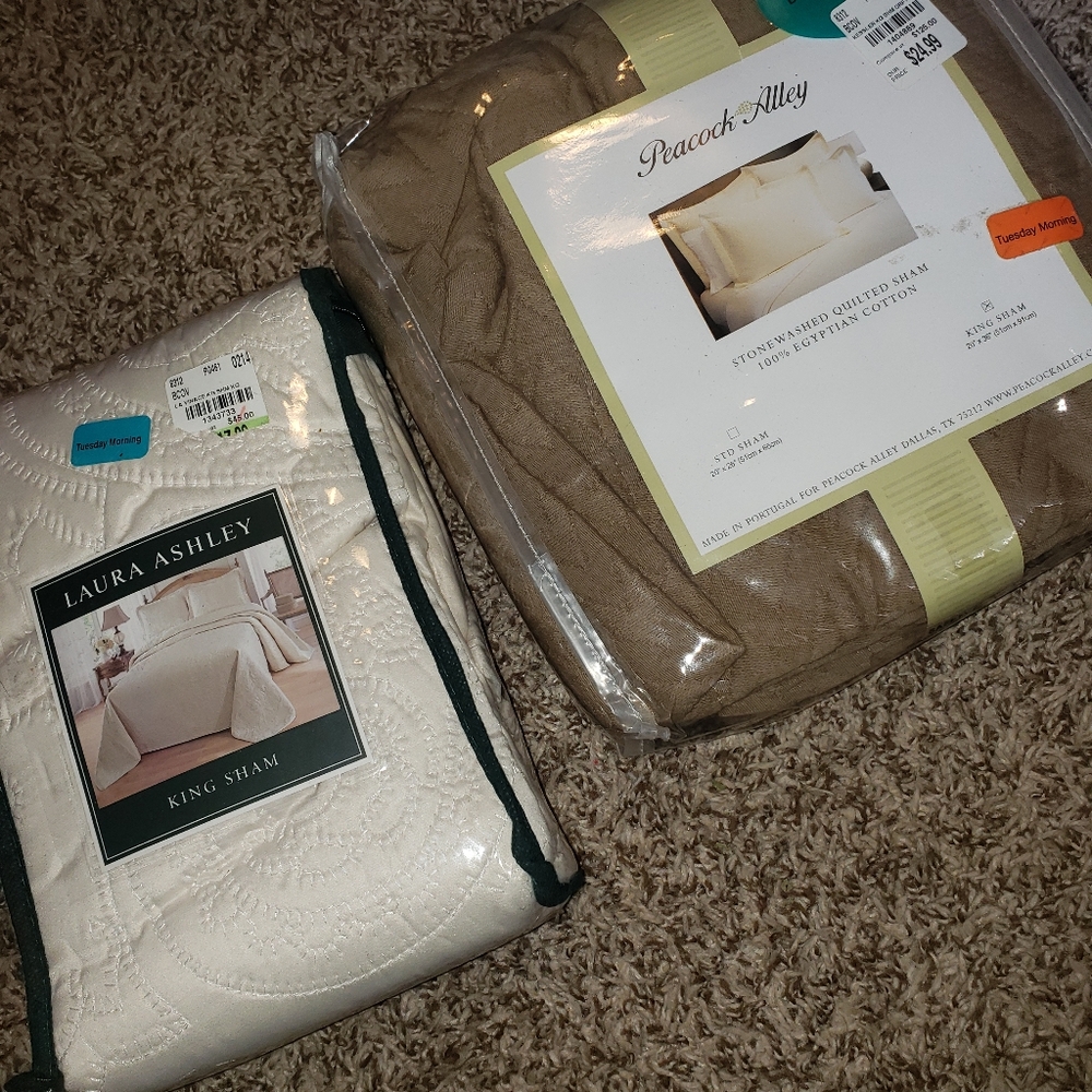 2 brand new quilted shams